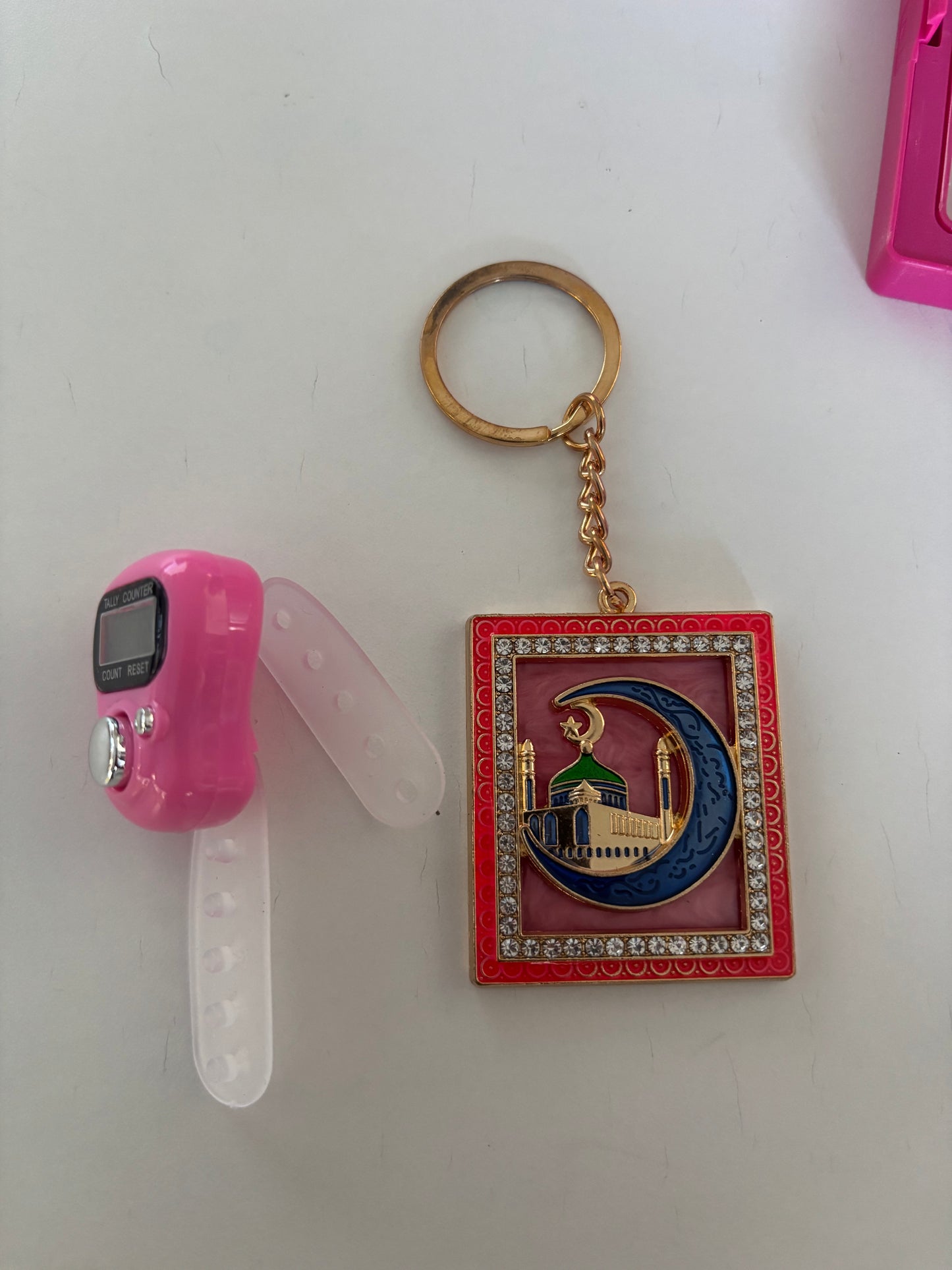 Dhikr Clicker Gift Set – Digital Tally Counter with Keychain (Pink)