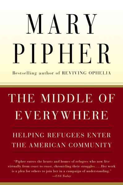 The Middle of Everywhere: Helping Refugees Enter the American Community , Book - Daybreak Press Global Bookshop, Daybreak Press Global Bookshop
